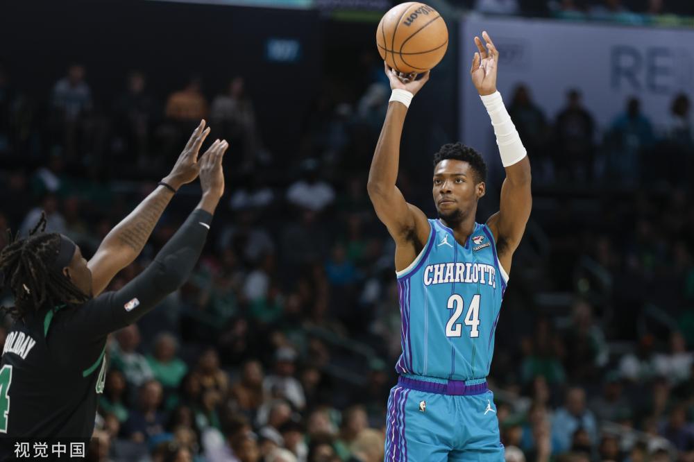 他以惊人的 他以惊人的